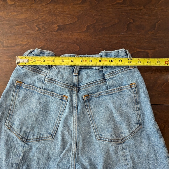 Abercrombie 90s relaxed curve love high rise jeans. 26/2 .. EUC - Picture 4 of 6